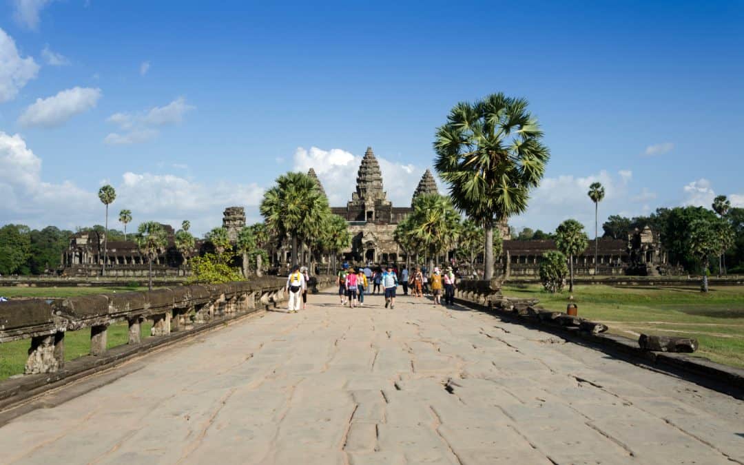 How Big Is Angkor Wat Complex?