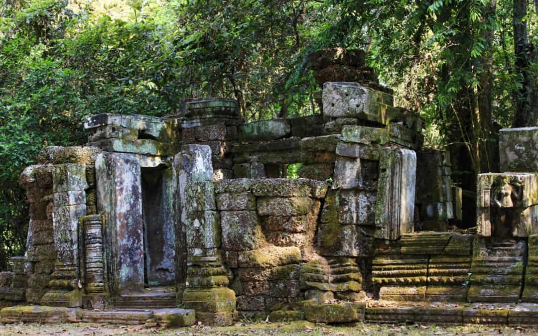 How to Visit Angkor Wat