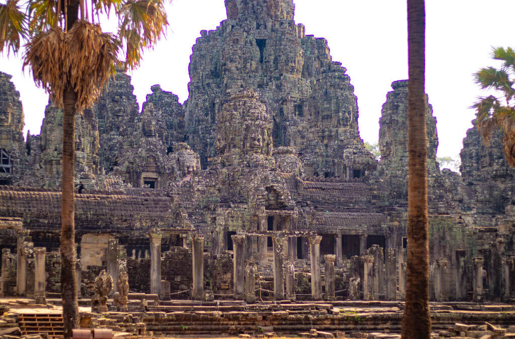 What Was Life Like in Ancient Cambodia’s Capital?
